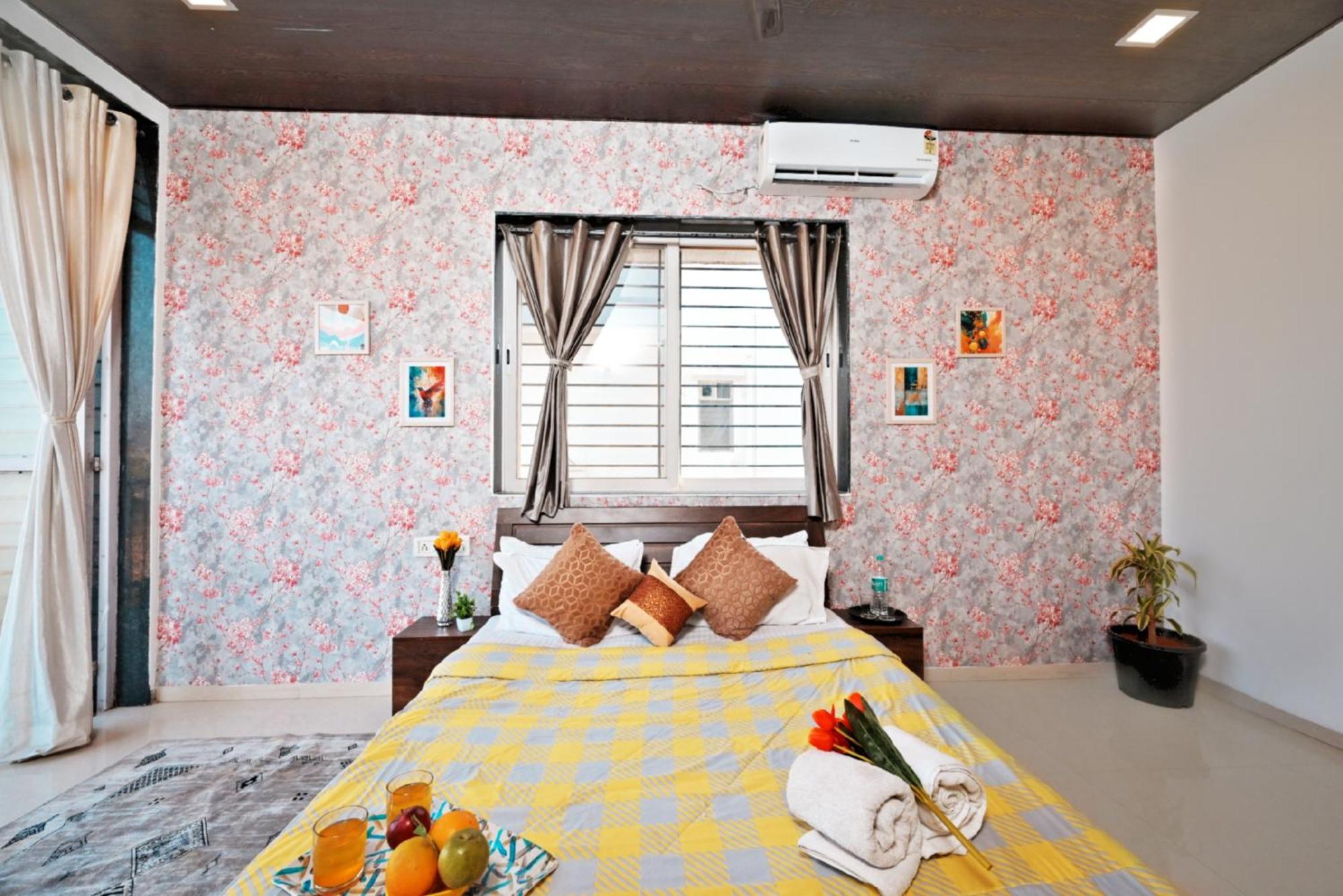 Ll Empyrean Stay Ll 4Bhk Ll Ac Ll Pool Ll Mystical Stone Villa Ll Лонавала Екстериор снимка