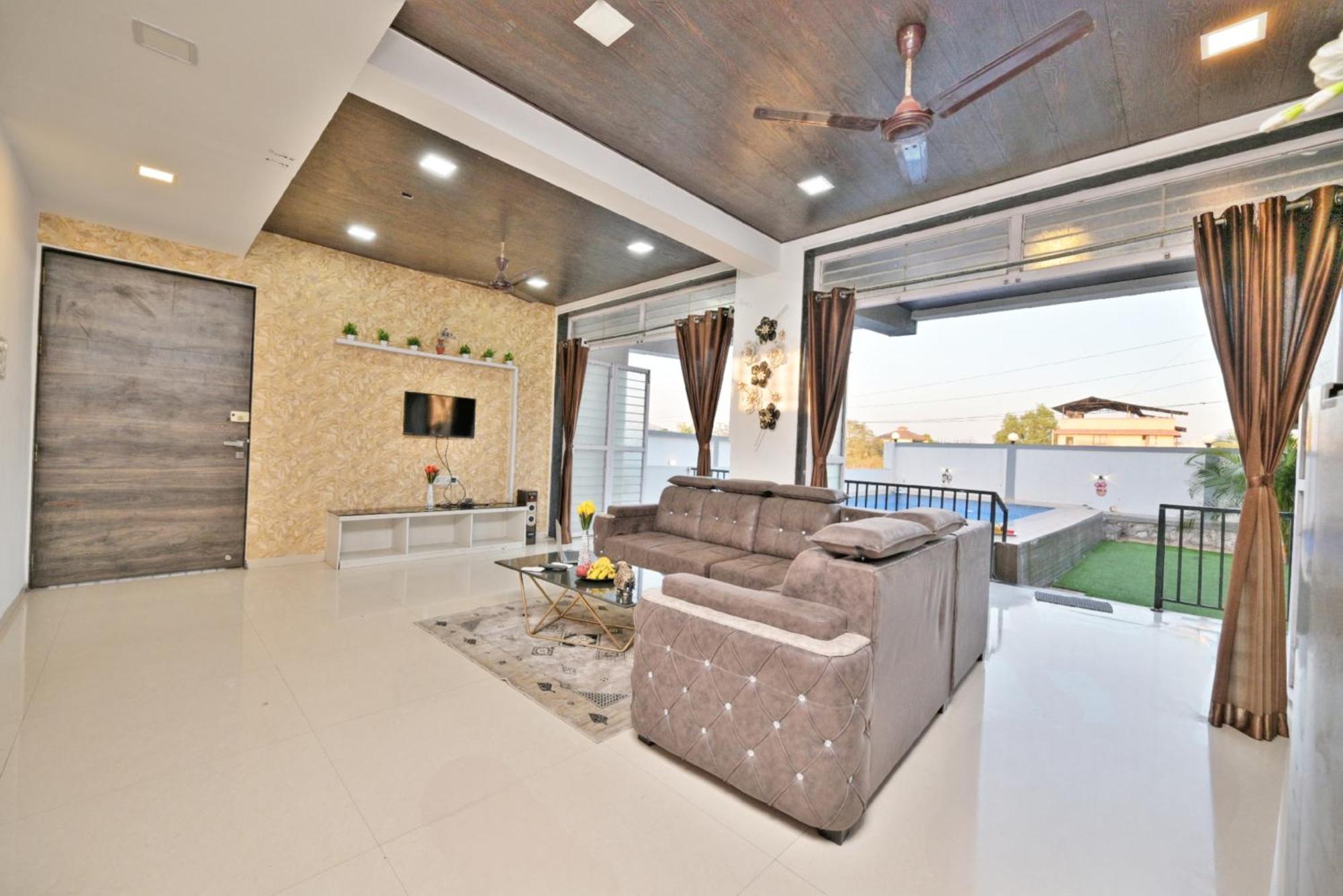Ll Empyrean Stay Ll 4Bhk Ll Ac Ll Pool Ll Mystical Stone Villa Ll Лонавала Екстериор снимка