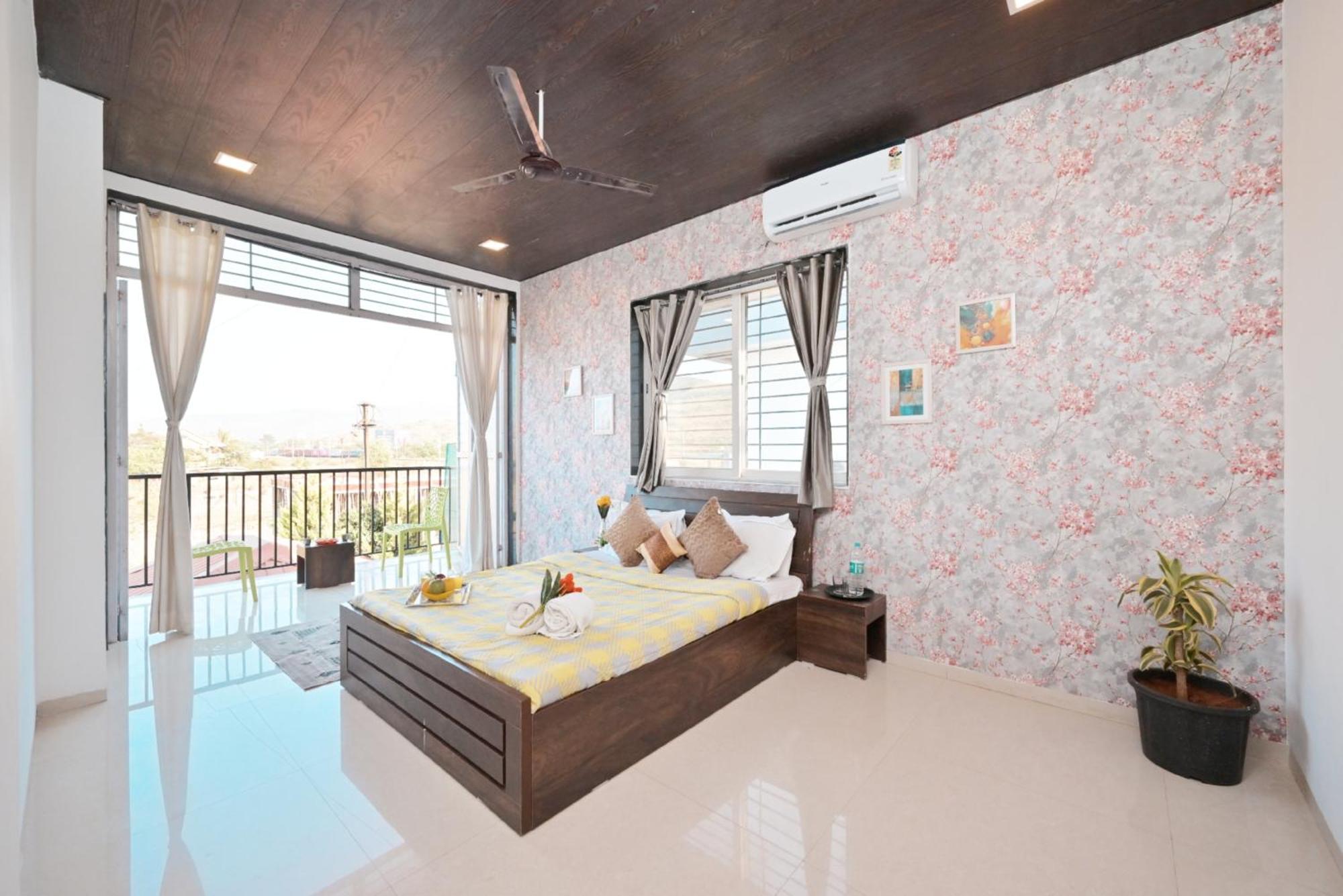 Ll Empyrean Stay Ll 4Bhk Ll Ac Ll Pool Ll Mystical Stone Villa Ll Лонавала Екстериор снимка