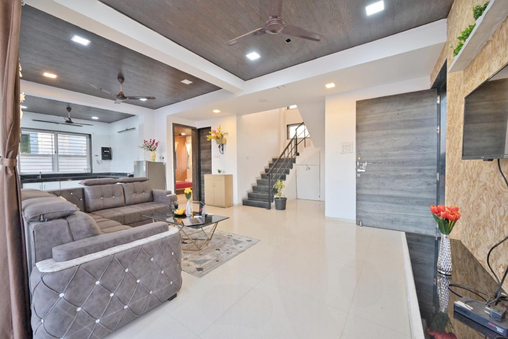 Ll Empyrean Stay Ll 4Bhk Ll Ac Ll Pool Ll Mystical Stone Villa Ll Лонавала Екстериор снимка